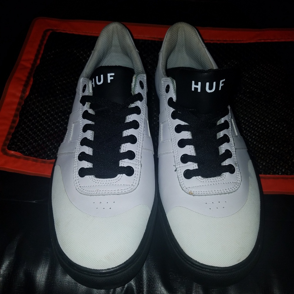 Nwt Mens sz 9